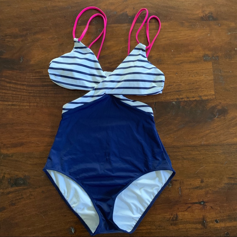 Lands’ end one piece swimsuit